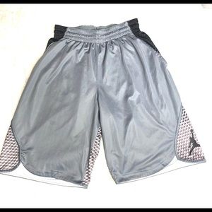 Jordan Kids Boys LG Silver Gray Basketball Shorts